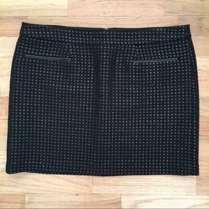 Gap black mini skirt